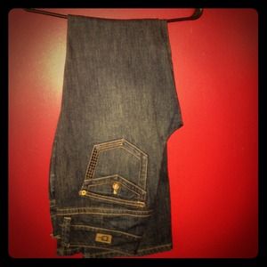 DKNY JEANS!!! Slim Fit!!