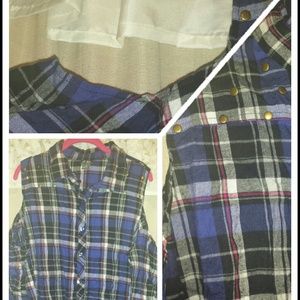Fun flannel cold shoulder top PLUS
