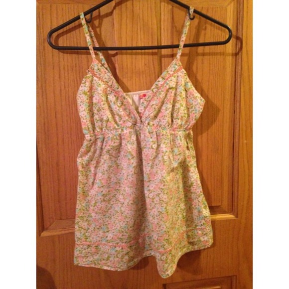 Floral tank