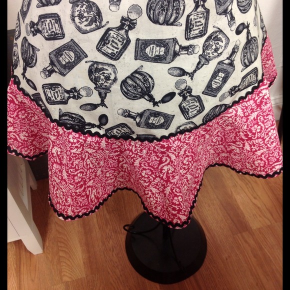 Apron-Isabella - Picture 3 of 4