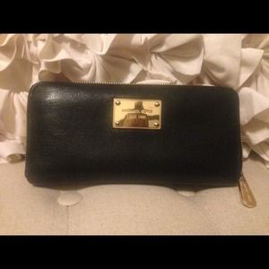 Michael Kors Continental Wallet