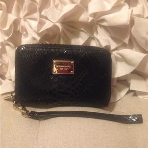 Michael Kors Wristlet