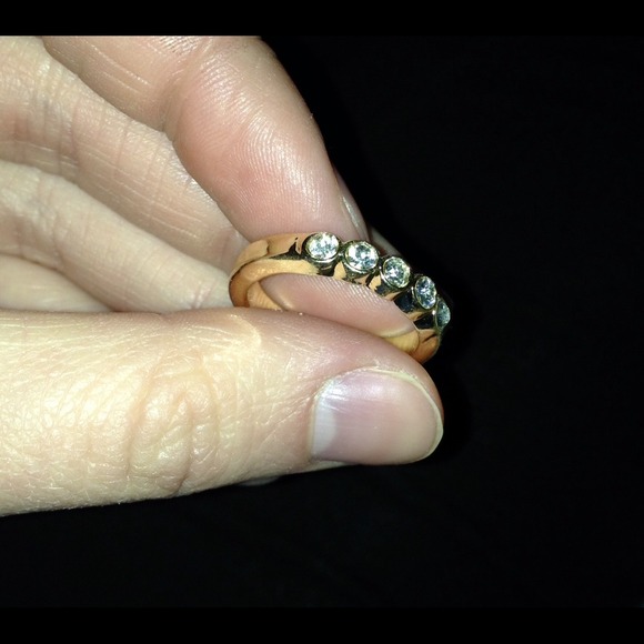5 rhinestone gold ring - Picture 1 of 1