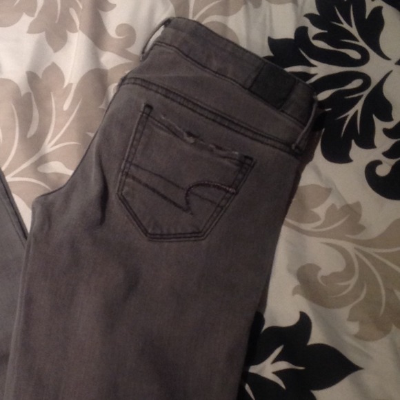 American Eagle gray skinny jeans