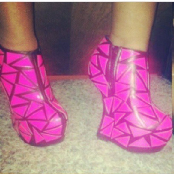 Privileged by JC Dossier heel less bootie-Pink