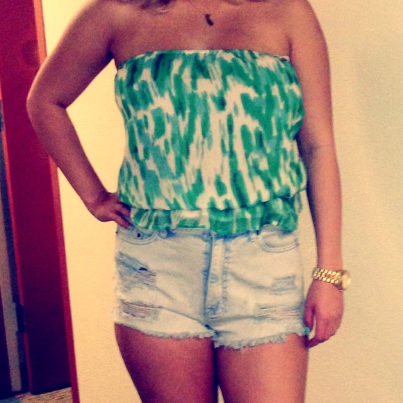 Shirt - Picture 1 of 3