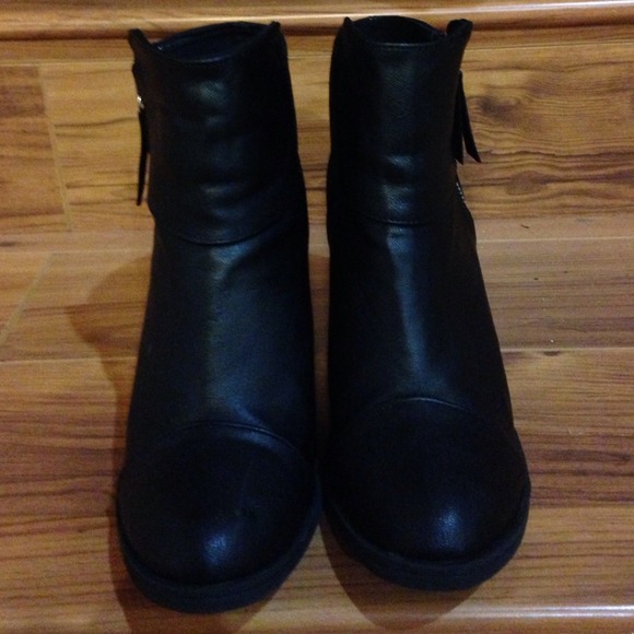 ❌SOLD IN BUNDLE❌ - Picture 3 of 3