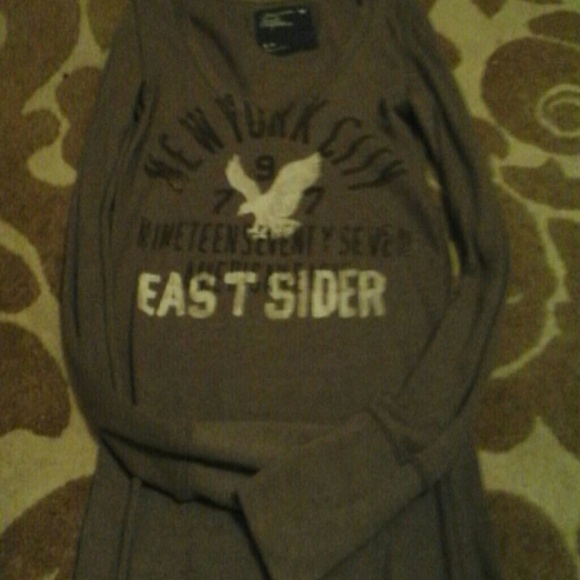 American Eagle long sleeve tee