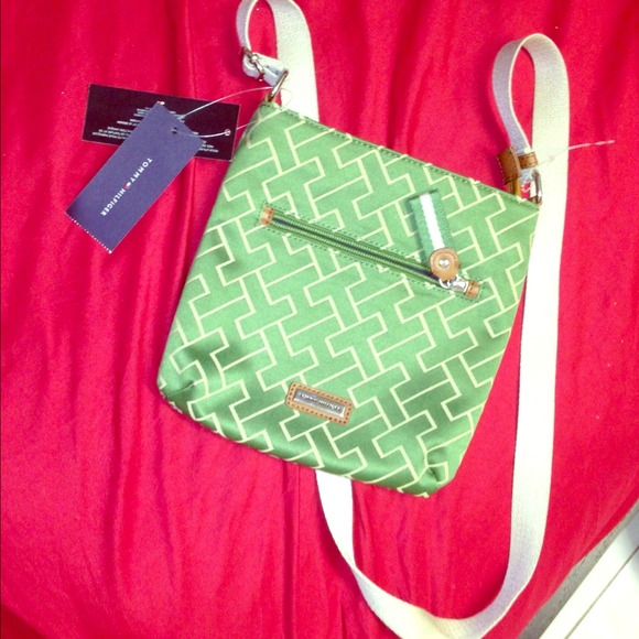 ❌Sold ❌Tommy Hilfiger Crossband NWT