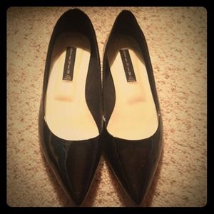 Sold!Steve Madden Pointy Toe Patent Leather Flats