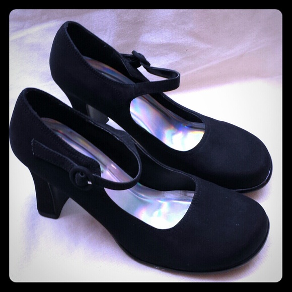 CUTE Baby Doll Heels