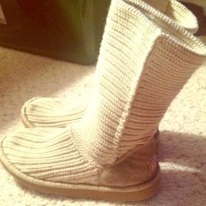 Sold!UGG Cream Knit Boot
