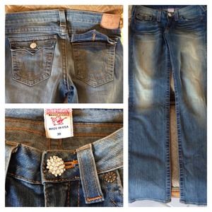 True Religion,missing  button,2 marks on right leg