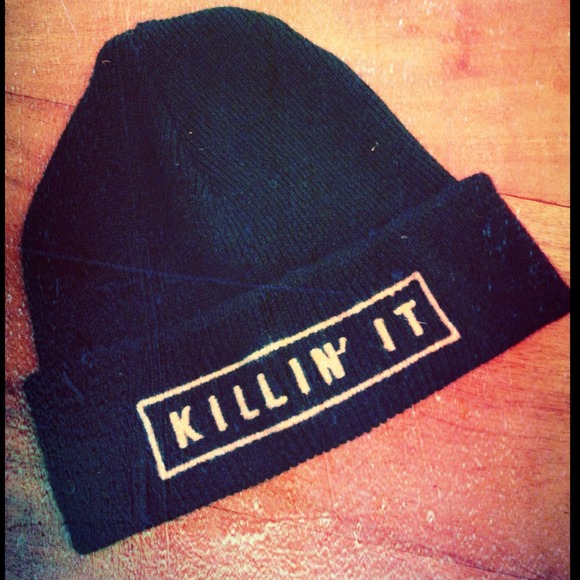 Brandy Melville Accessories - HostPick 9/19 B.Melville"Killin it" Beanie