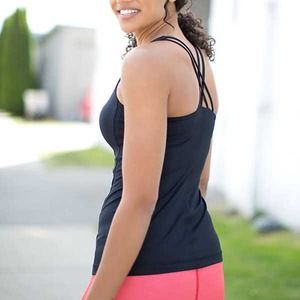 LULULEMON 💛 Free To Be Tank (Black)