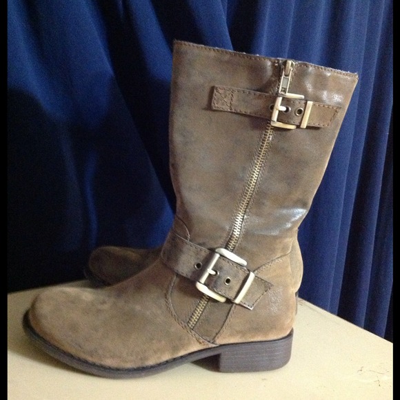 Brown boots size 7 1/2
