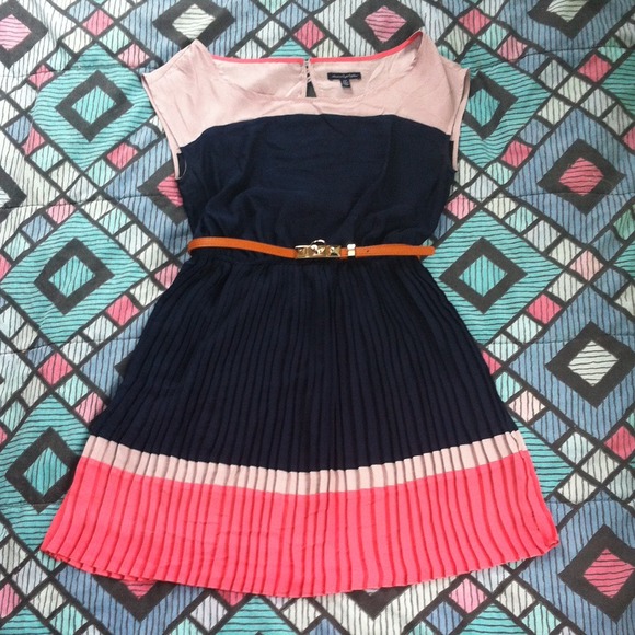 American Eagle Outfitters Dresses & Skirts - 🚫 BUNDLED 🚫 AE Color Block Dress NWOT