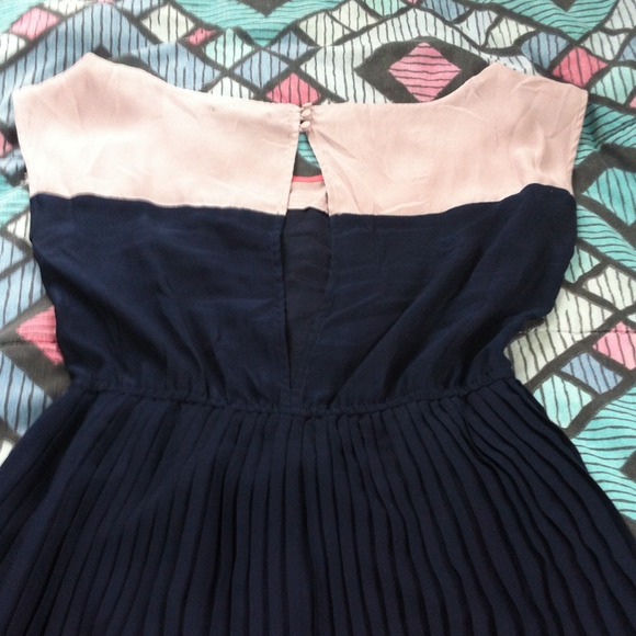 🚫 BUNDLED 🚫 AE Color Block Dress NWOT - Picture 3 of 4