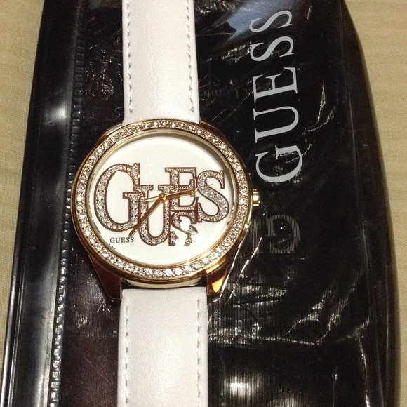 Large face Guess watch white