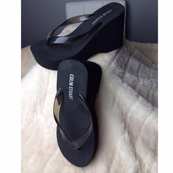 👀NEW LISTING👀  Colin Stuart Wedge Flip-Flops.