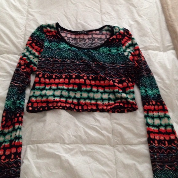 Long sleeve multi color crop top