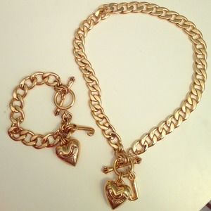 Juicy Couture necklace and bracelet set