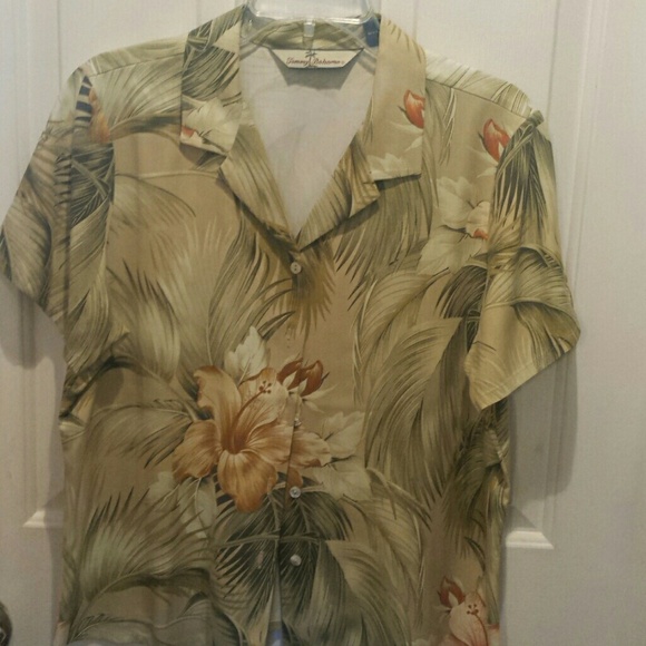 Ladies silk Tommy Bahama shirt