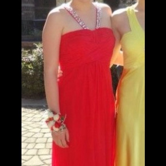 Red prom dress with open back - Picture 2 of 3