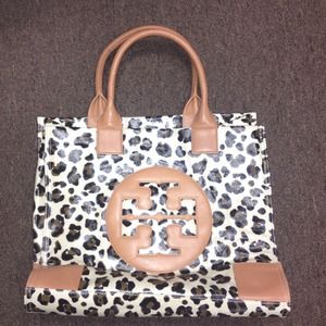 Tory Burch Authentic Coated Canvas Tote(2items)