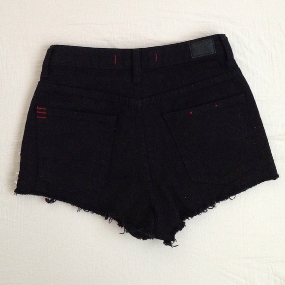 BDG High-Rise Studded Cheeky Short Size 25 - Picture 3 of 4