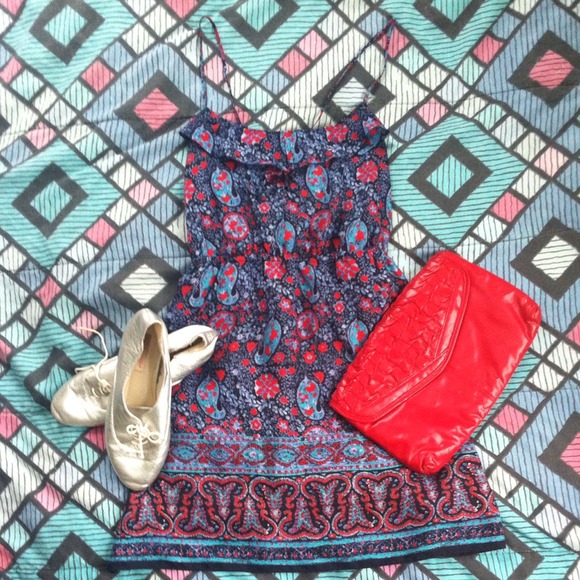 🚫 BUNDLED 🚫 AE Paisley Dress - Picture 3 of 4