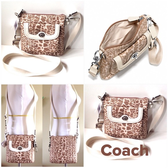 Coach Handbags - On SALE💯Authentic Coach SwingPack/Crossbody💖