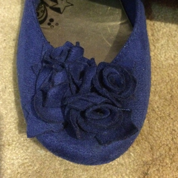 Royal blue flats - Picture 2 of 2