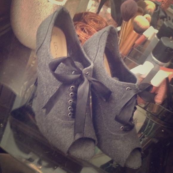 Open toe heels