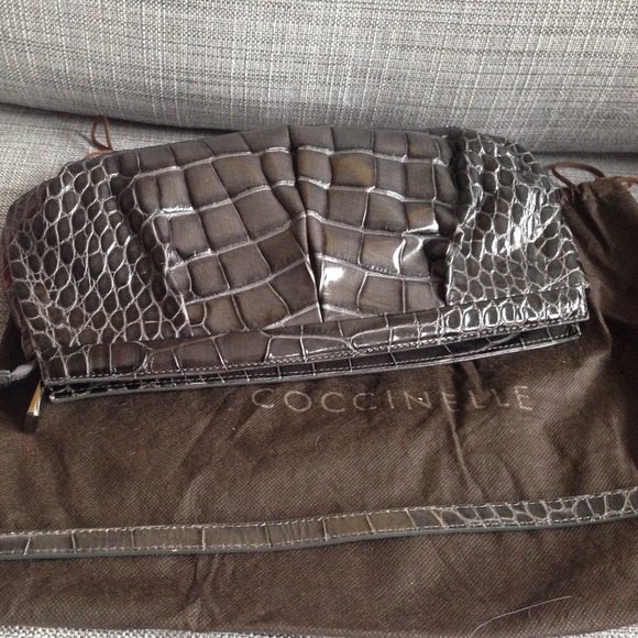 Clutch (leather) - Picture 2 of 3