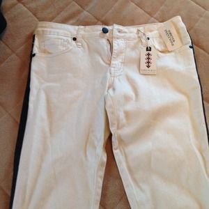 Forever 21 white tuxedo skinny jeans