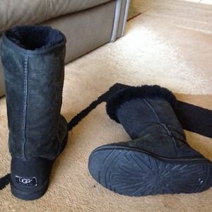 Black classic tall boots