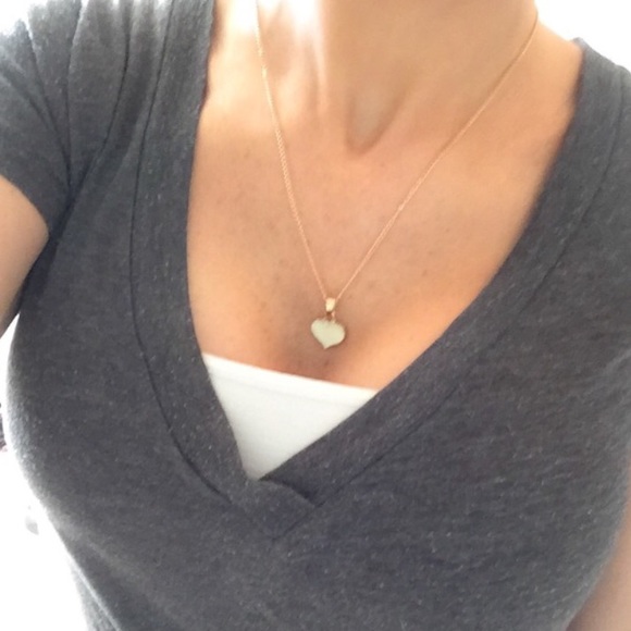 {Gold} color Necklace β’ White Heart Charm π - Picture 4 of 4