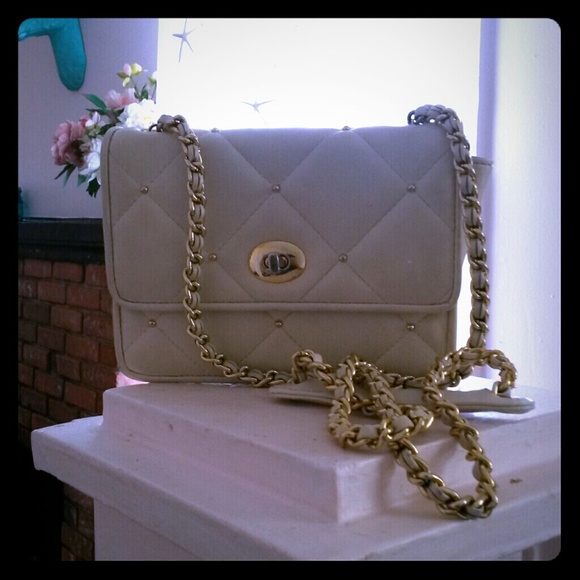 Jennifer Moore Handbags - RESERVED!! Trade bundle. Tan Purse & Running Band