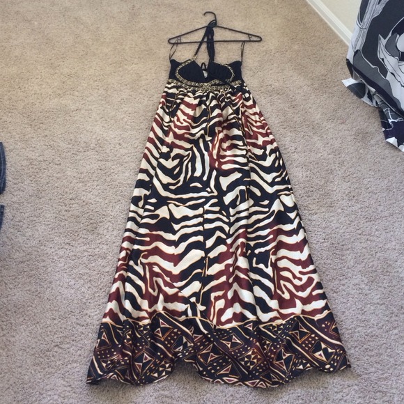 💕Arden b💕💕 halter maxi dress