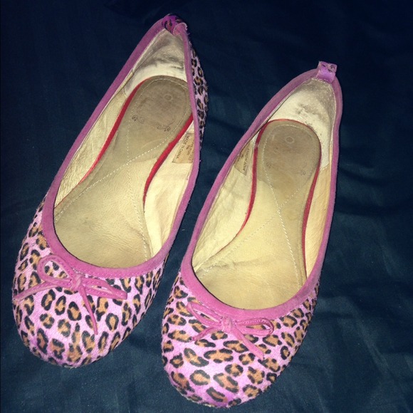 Pink leopard flats