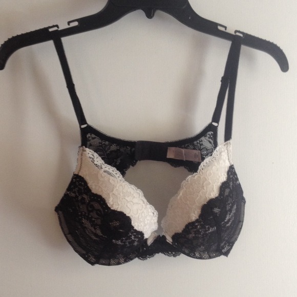 Victoria's Secret Black and white lace bra