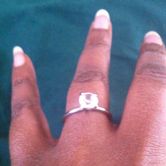 Ring - Picture 1 of 2