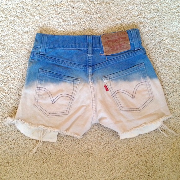 Pocket Studded Festival Levi's Denim Shorts 23 - Picture 2 of 3