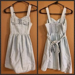 ❤️❤️❤️SOLD❤️❤️❤️ Denim bow dress