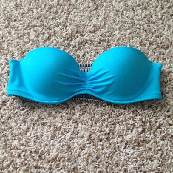 🚫SOLD🚫 Bandeau Bikini Top