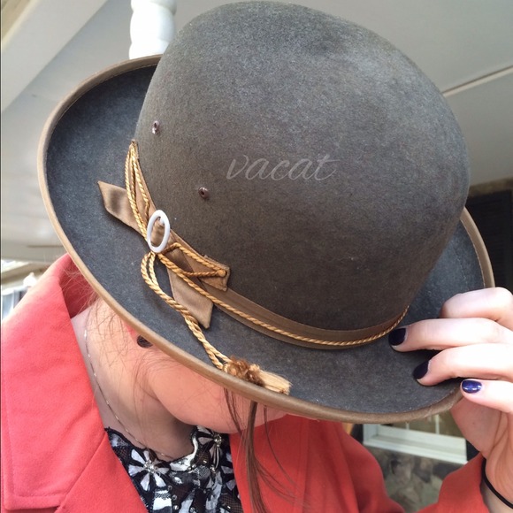 I.B.U. SA Bolivian Vintage Bowler Hat by I.B.U. from ! holly's closet