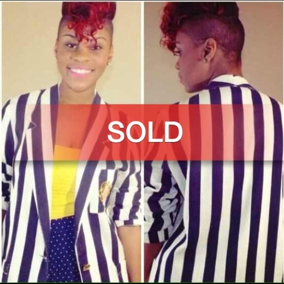 💥New Item💥Navy Blue Striped Blazer