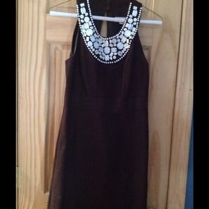 BROWN DRESS