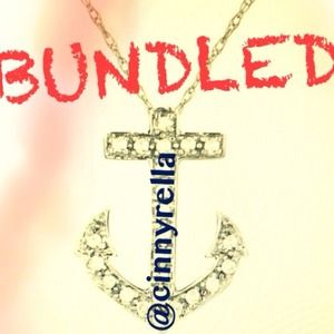 🚫BUNDLED🚫⚓️Anchor Bling necklace